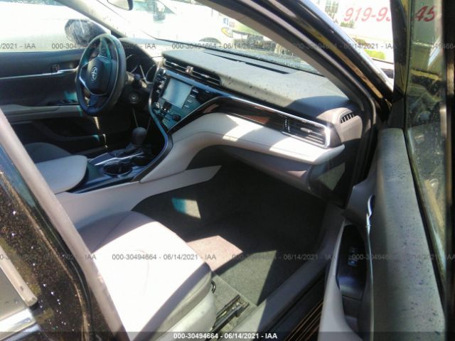 Photo 4 VIN: 4T1B11HKXJU149751 - TOYOTA CAMRY 