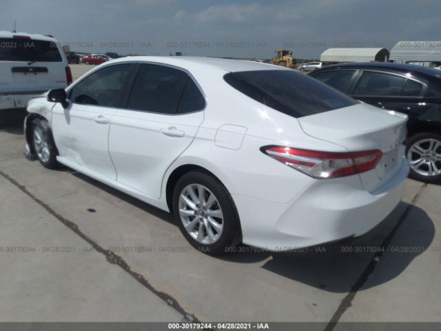 Photo 2 VIN: 4T1B11HKXJU151273 - TOYOTA CAMRY 