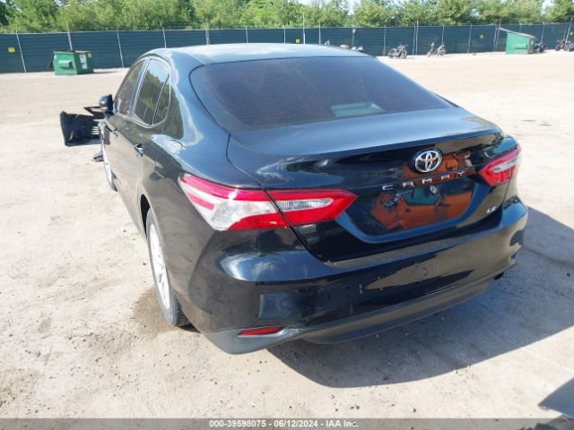 Photo 2 VIN: 4T1B11HKXJU502733 - TOYOTA CAMRY 