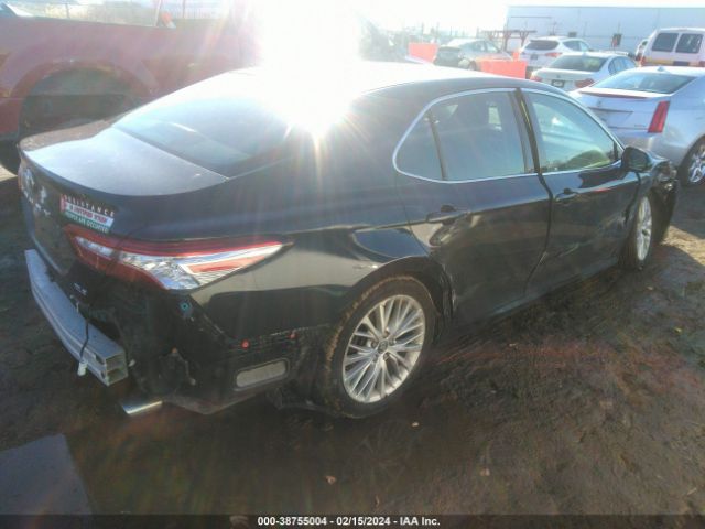 Photo 3 VIN: 4T1B11HKXJU504501 - TOYOTA CAMRY 