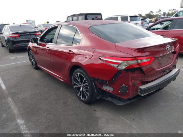 Photo 2 VIN: 4T1B11HKXJU505955 - TOYOTA CAMRY 