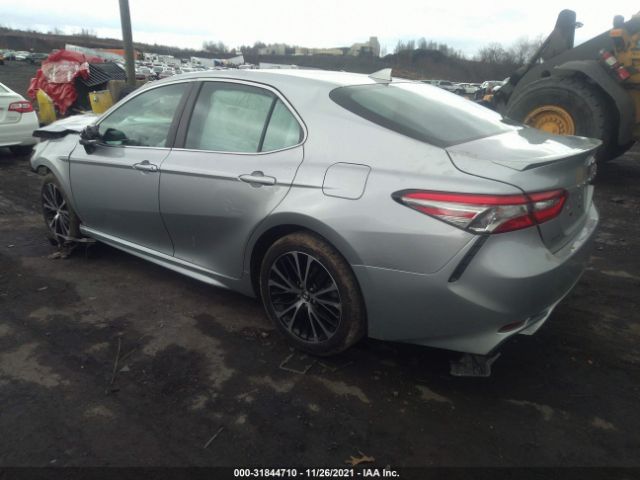 Photo 2 VIN: 4T1B11HKXJU546019 - TOYOTA CAMRY 