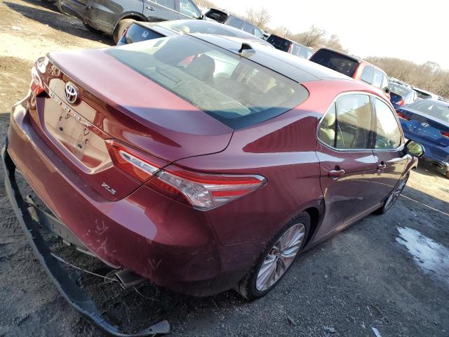 Photo 2 VIN: 4T1B11HKXJU564908 - TOYOTA CAMRY 