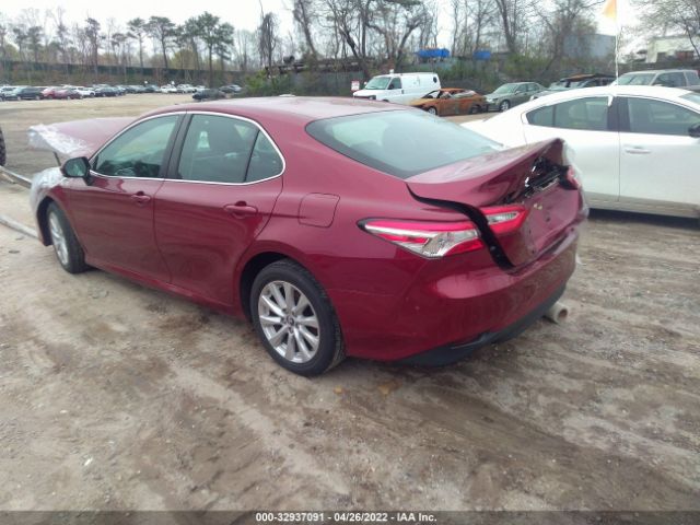 Photo 2 VIN: 4T1B11HKXJU565511 - TOYOTA CAMRY 