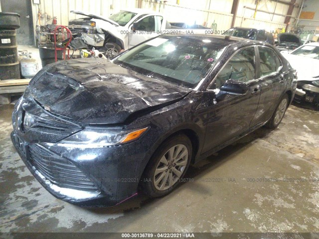 Photo 1 VIN: 4T1B11HKXJU582938 - TOYOTA CAMRY 