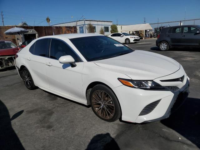 Photo 3 VIN: 4T1B11HKXJU583104 - TOYOTA CAMRY L 