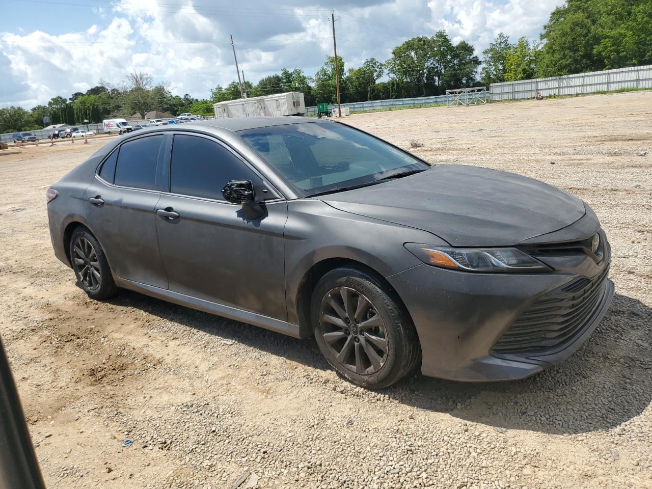 Photo 3 VIN: 4T1B11HKXJU584334 - TOYOTA CAMRY 