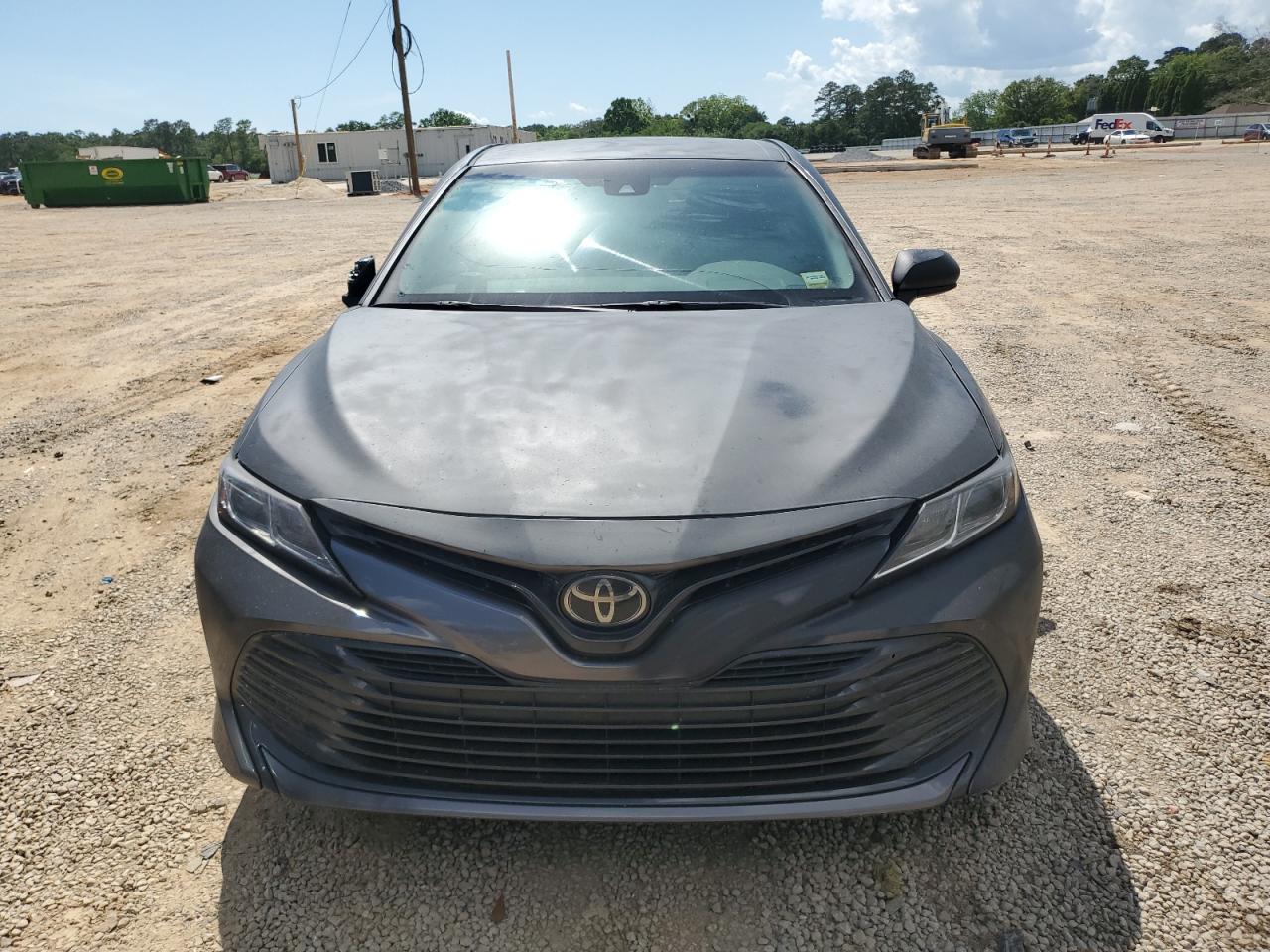 Photo 4 VIN: 4T1B11HKXJU584334 - TOYOTA CAMRY 