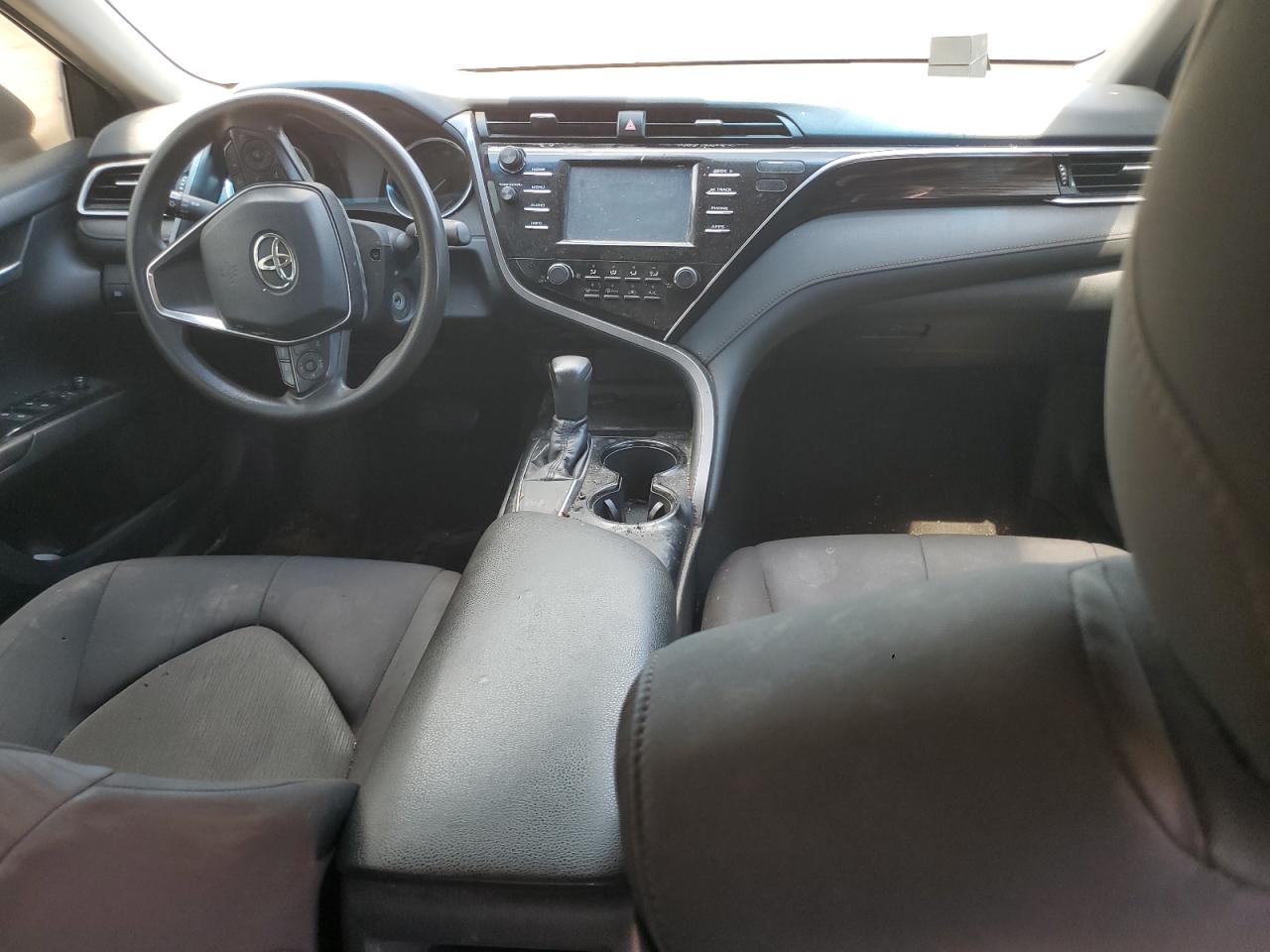 Photo 7 VIN: 4T1B11HKXJU584334 - TOYOTA CAMRY 