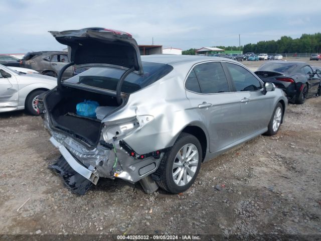 Photo 3 VIN: 4T1B11HKXJU586522 - TOYOTA CAMRY 