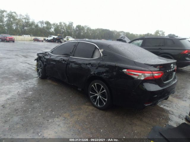 Photo 2 VIN: 4T1B11HKXJU607109 - TOYOTA CAMRY 