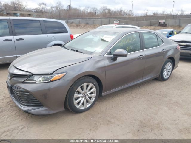 Photo 1 VIN: 4T1B11HKXJU608406 - TOYOTA CAMRY 