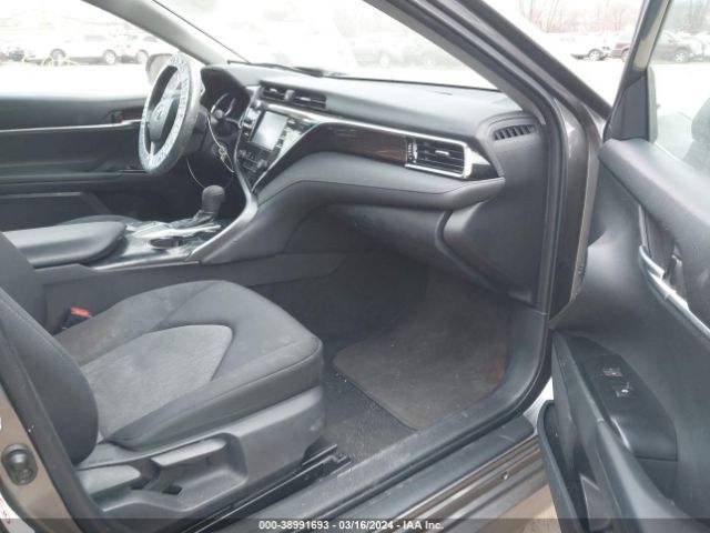 Photo 4 VIN: 4T1B11HKXJU608406 - TOYOTA CAMRY 