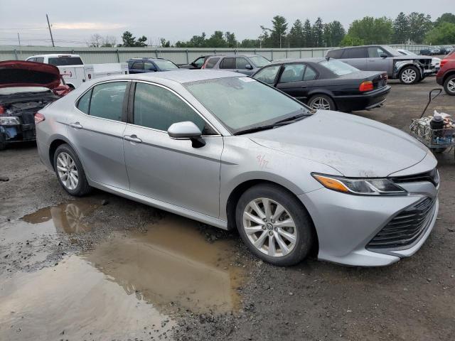 Photo 3 VIN: 4T1B11HKXJU609958 - TOYOTA CAMRY L 