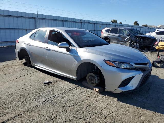 Photo 3 VIN: 4T1B11HKXJU614173 - TOYOTA CAMRY L 