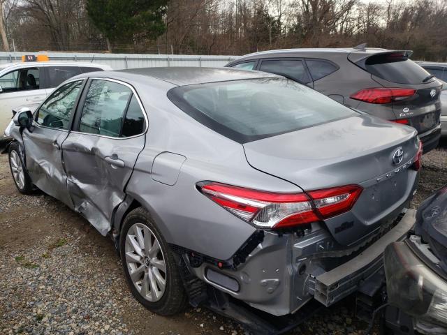 Photo 2 VIN: 4T1B11HKXJU620930 - TOYOTA CAMRY L 