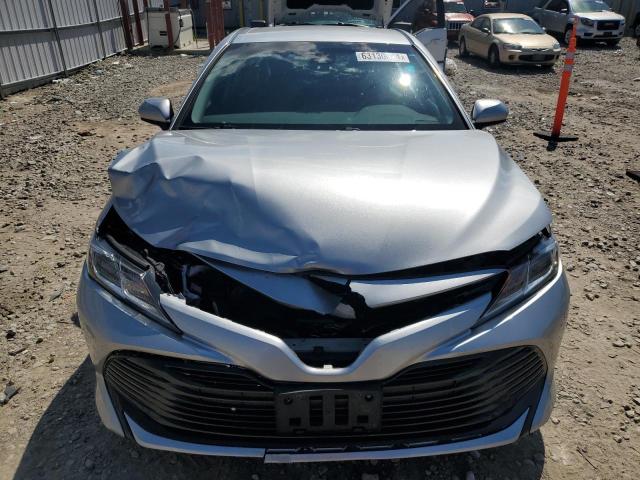 Photo 4 VIN: 4T1B11HKXJU632446 - TOYOTA CAMRY 