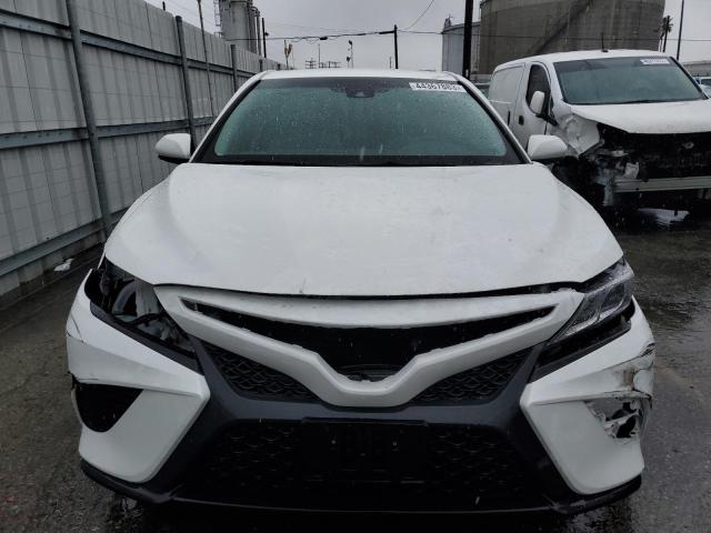 Photo 4 VIN: 4T1B11HKXJU635380 - TOYOTA CAMRY L 