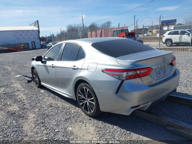 Photo 2 VIN: 4T1B11HKXJU635461 - TOYOTA CAMRY 