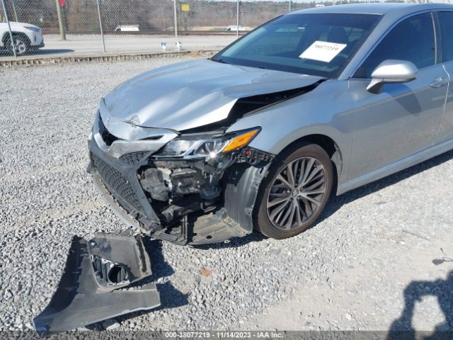 Photo 6 VIN: 4T1B11HKXJU635461 - TOYOTA CAMRY 