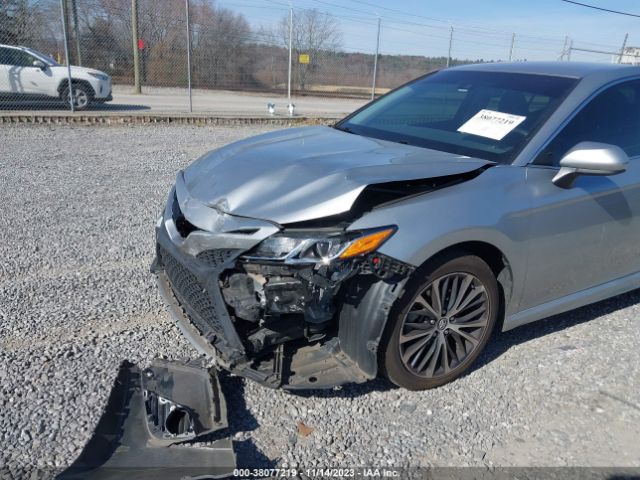 Photo 9 VIN: 4T1B11HKXJU635461 - TOYOTA CAMRY 