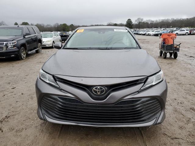 Photo 4 VIN: 4T1B11HKXJU640501 - TOYOTA CAMRY L 