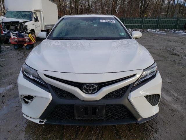 Photo 4 VIN: 4T1B11HKXJU644614 - TOYOTA CAMRY L 