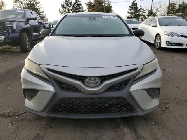 Photo 4 VIN: 4T1B11HKXJU646086 - TOYOTA CAMRY L 