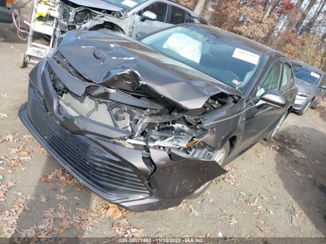 Photo 1 VIN: 4T1B11HKXJU647738 - TOYOTA CAMRY 