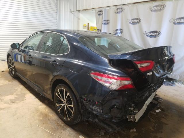 Photo 2 VIN: 4T1B11HKXJU656388 - TOYOTA CAMRY L 