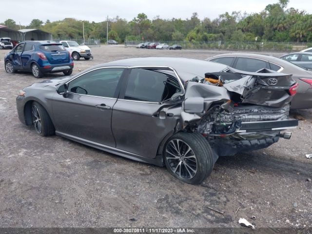 Photo 2 VIN: 4T1B11HKXJU659405 - TOYOTA CAMRY 