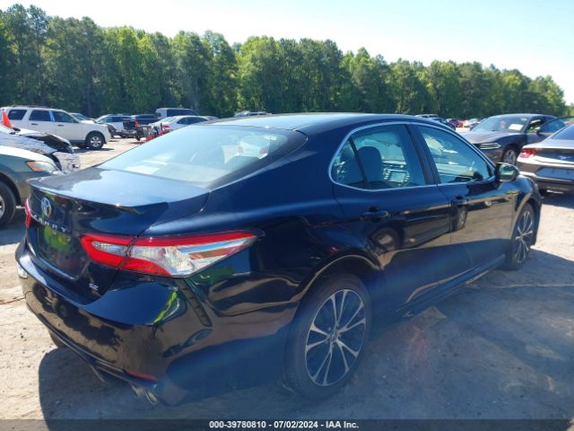 Photo 3 VIN: 4T1B11HKXJU665592 - TOYOTA CAMRY 