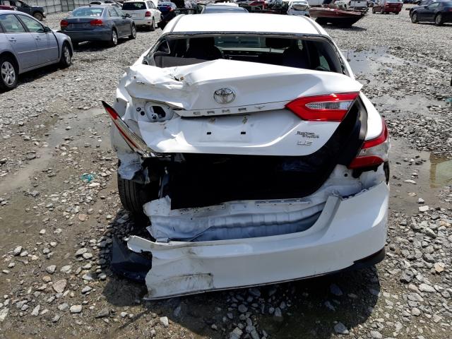 Photo 8 VIN: 4T1B11HKXJU677192 - TOYOTA CAMRY L 