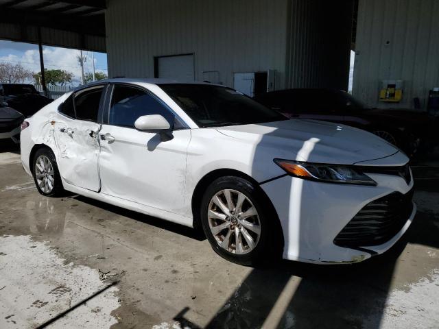 Photo 3 VIN: 4T1B11HKXKU179320 - TOYOTA CAMRY L 