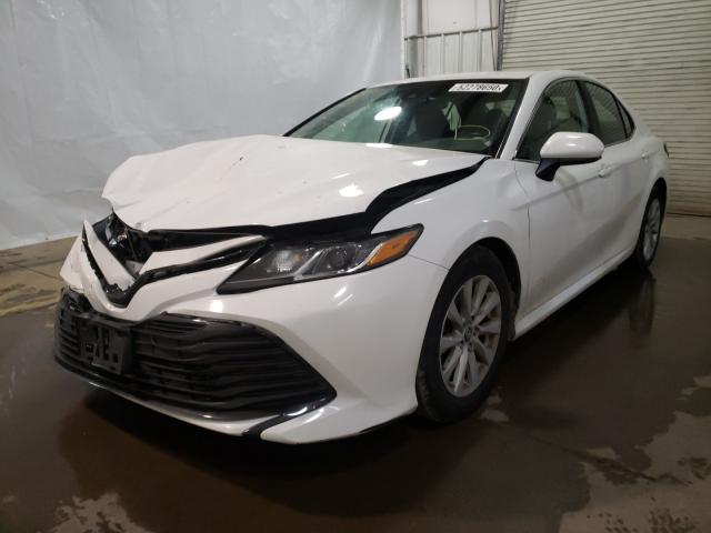 Photo 1 VIN: 4T1B11HKXKU195839 - TOYOTA CAMRY L 