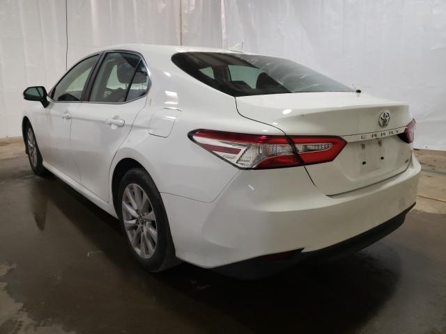 Photo 2 VIN: 4T1B11HKXKU195839 - TOYOTA CAMRY L 