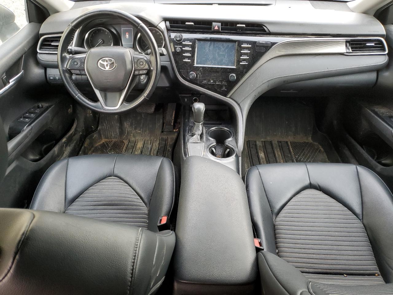 Photo 7 VIN: 4T1B11HKXKU204670 - TOYOTA CAMRY 