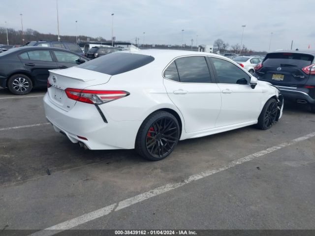 Photo 3 VIN: 4T1B11HKXKU209948 - TOYOTA CAMRY 