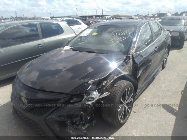 Photo 1 VIN: 4T1B11HKXKU215846 - TOYOTA CAMRY 