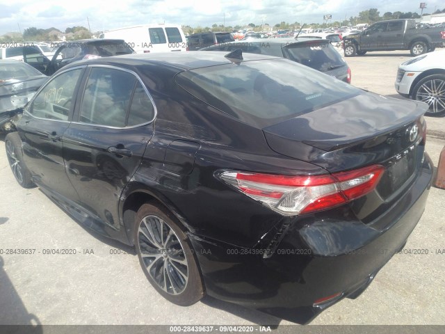 Photo 2 VIN: 4T1B11HKXKU215846 - TOYOTA CAMRY 