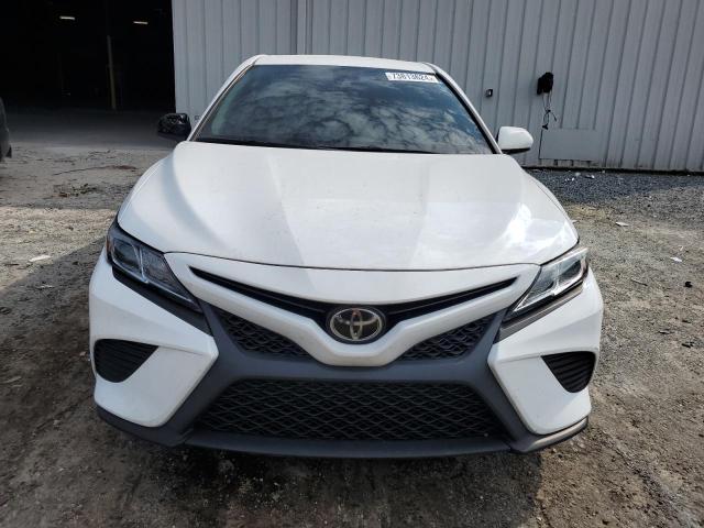 Photo 4 VIN: 4T1B11HKXKU223610 - TOYOTA CAMRY L 