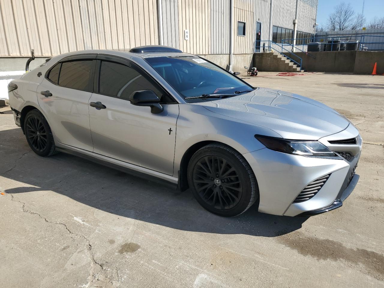 Photo 3 VIN: 4T1B11HKXKU227110 - TOYOTA CAMRY 