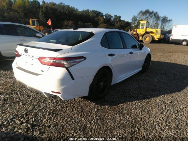 Photo 3 VIN: 4T1B11HKXKU282625 - TOYOTA CAMRY 