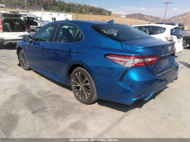 Photo 2 VIN: 4T1B11HKXKU284780 - TOYOTA CAMRY 