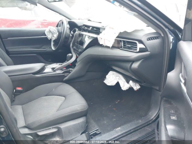 Photo 4 VIN: 4T1B11HKXKU285380 - TOYOTA CAMRY 