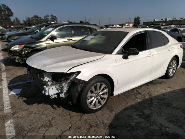 Photo 1 VIN: 4T1B11HKXKU689926 - TOYOTA CAMRY 