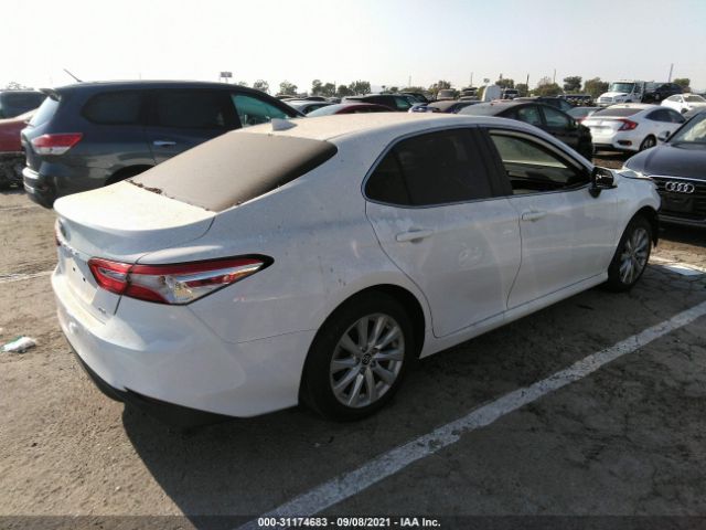 Photo 3 VIN: 4T1B11HKXKU689926 - TOYOTA CAMRY 