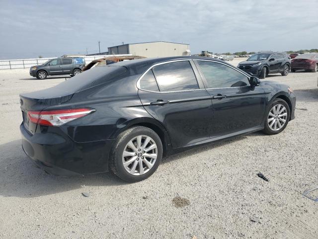 Photo 2 VIN: 4T1B11HKXKU693586 - TOYOTA CAMRY L 