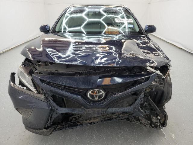 Photo 4 VIN: 4T1B11HKXKU694527 - TOYOTA CAMRY 