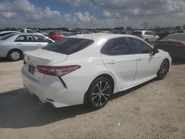 Photo 3 VIN: 4T1B11HKXKU711634 - TOYOTA CAMRY 